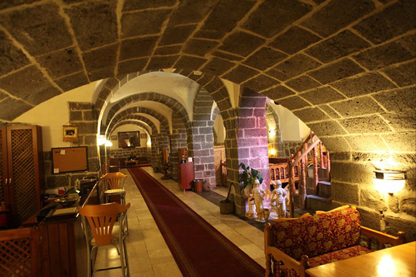 Hasan Paşa Hanı Gezenek